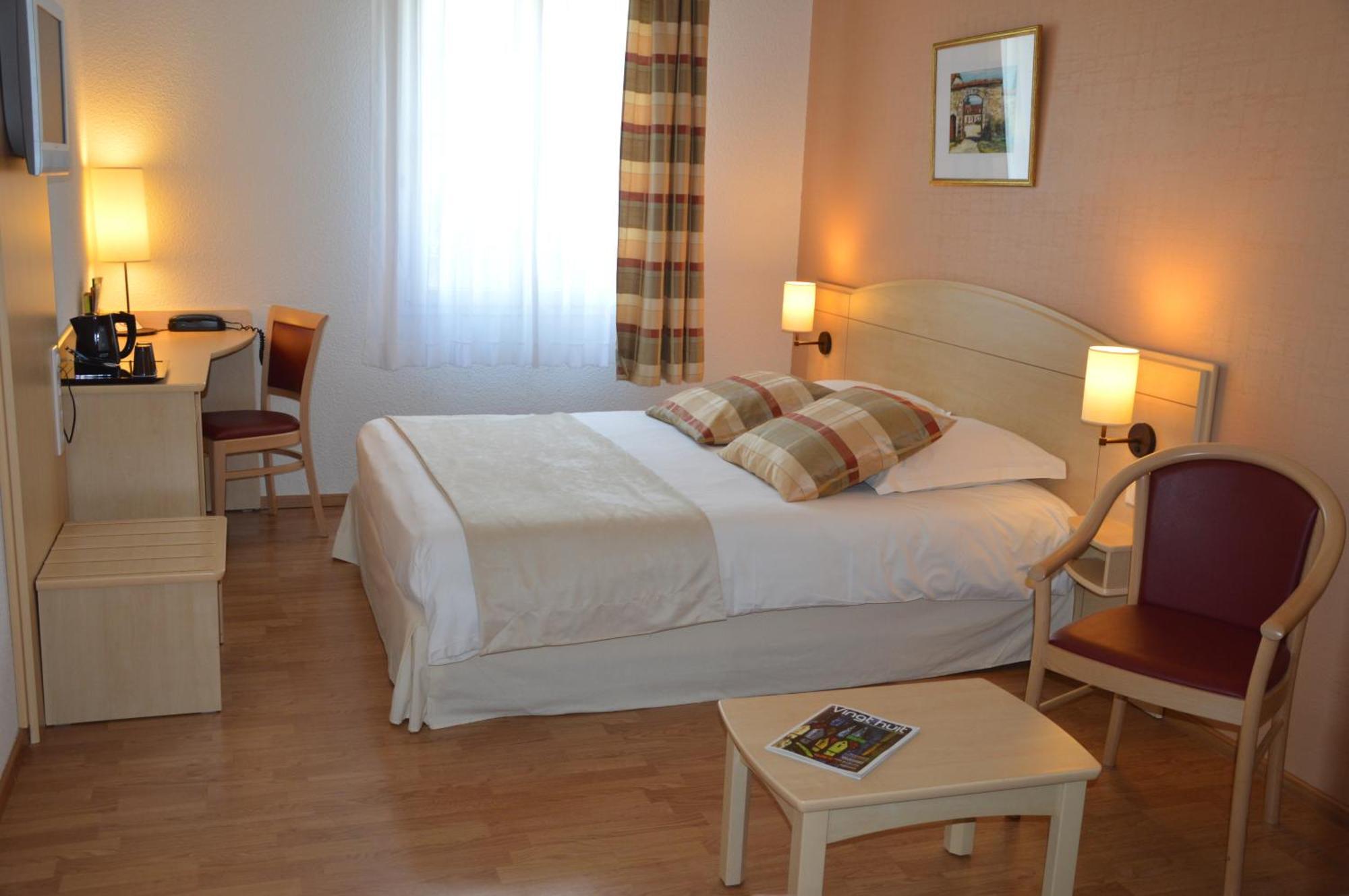 Brit Hotel 샤토덩 외부 사진