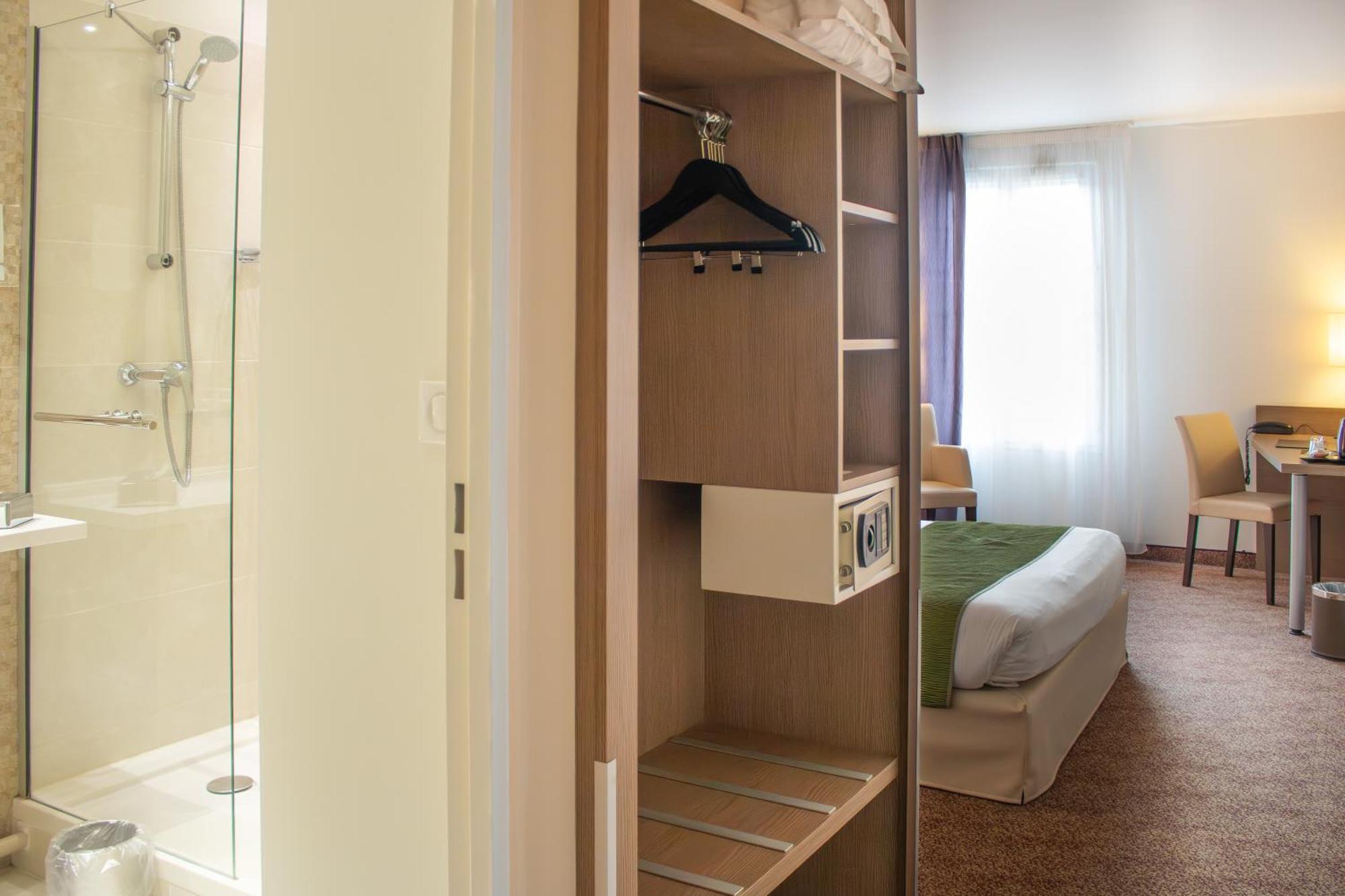 Brit Hotel 샤토덩 외부 사진