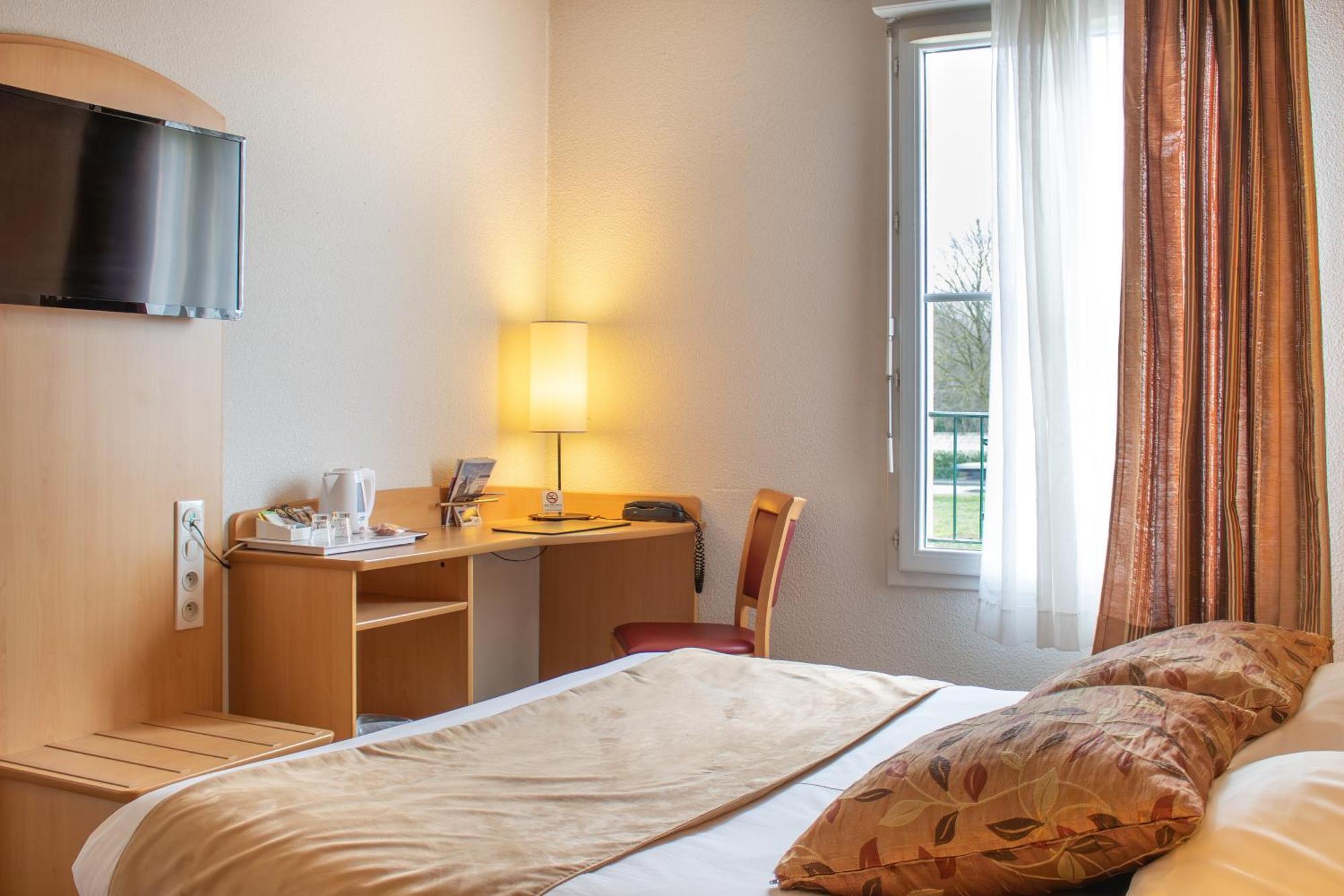 Brit Hotel 샤토덩 외부 사진