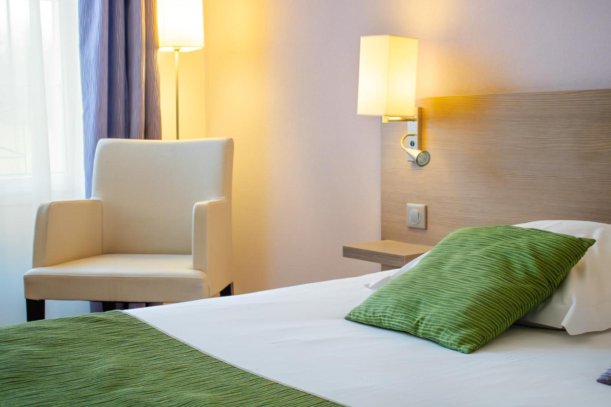 Brit Hotel 샤토덩 외부 사진