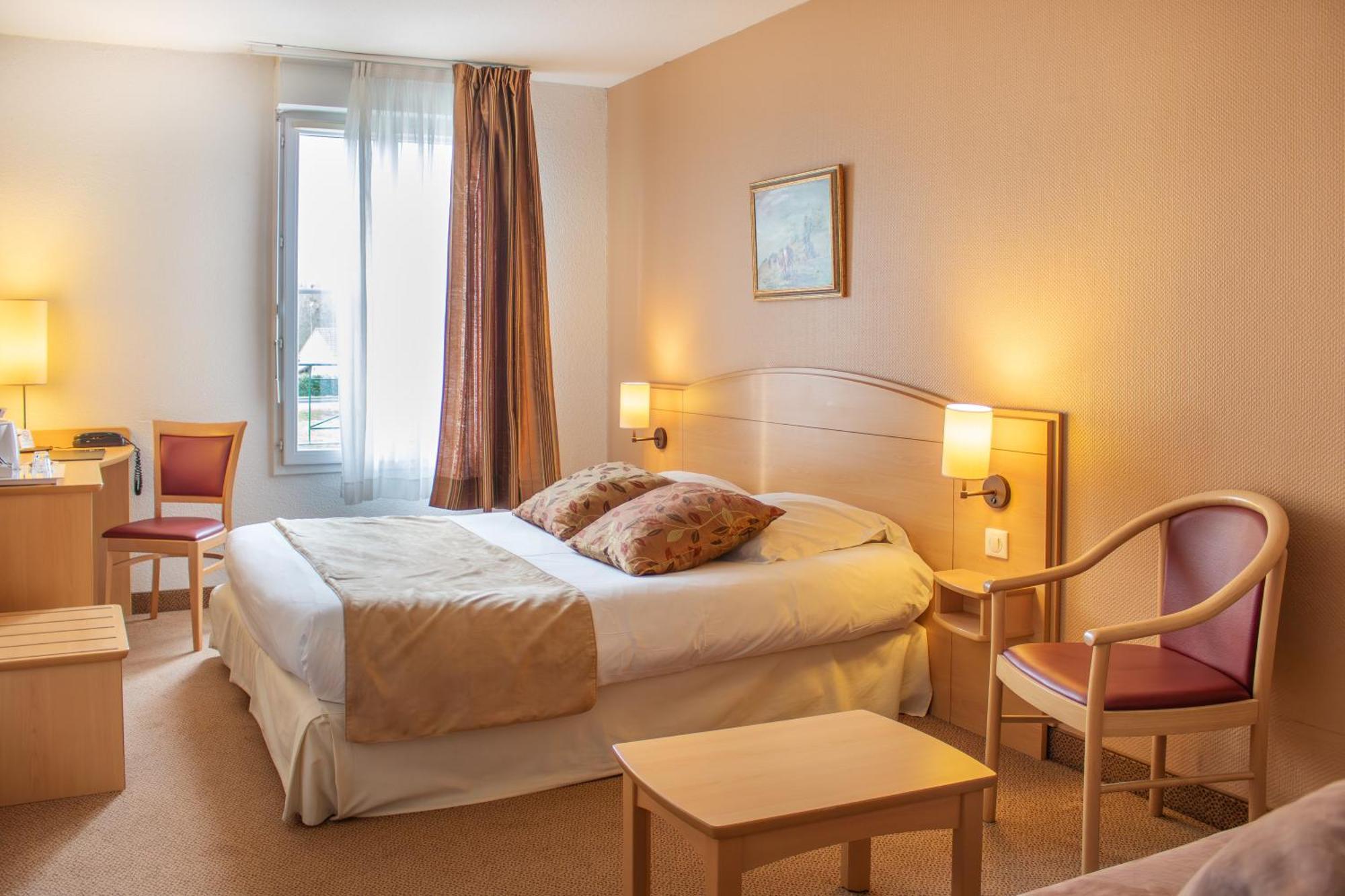 Brit Hotel 샤토덩 외부 사진