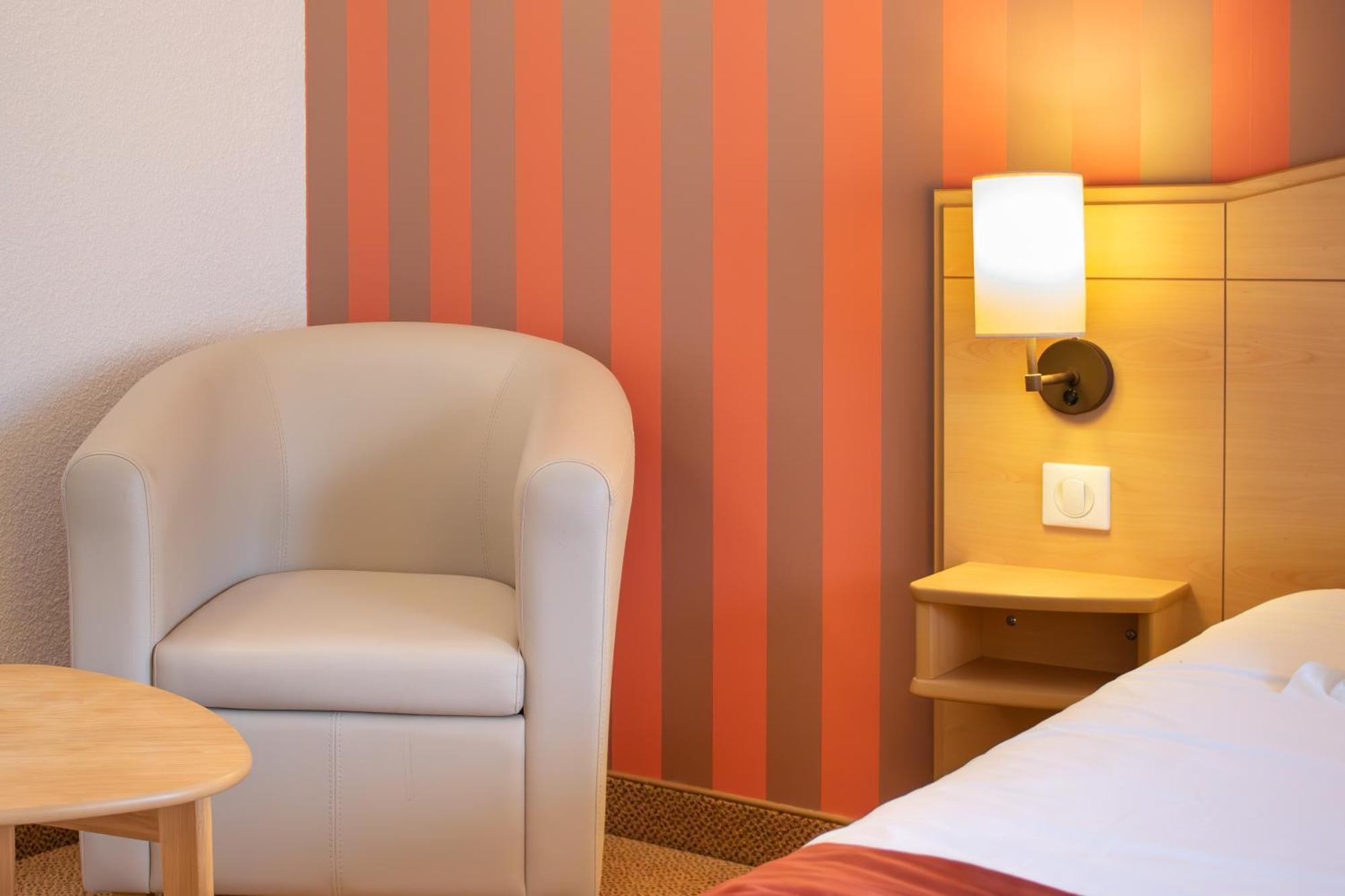 Brit Hotel 샤토덩 외부 사진
