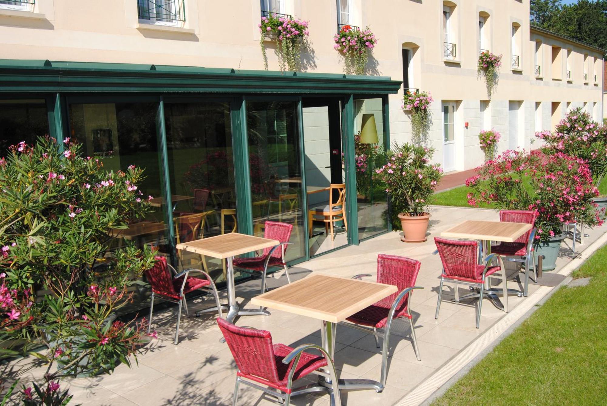 Brit Hotel 샤토덩 외부 사진
