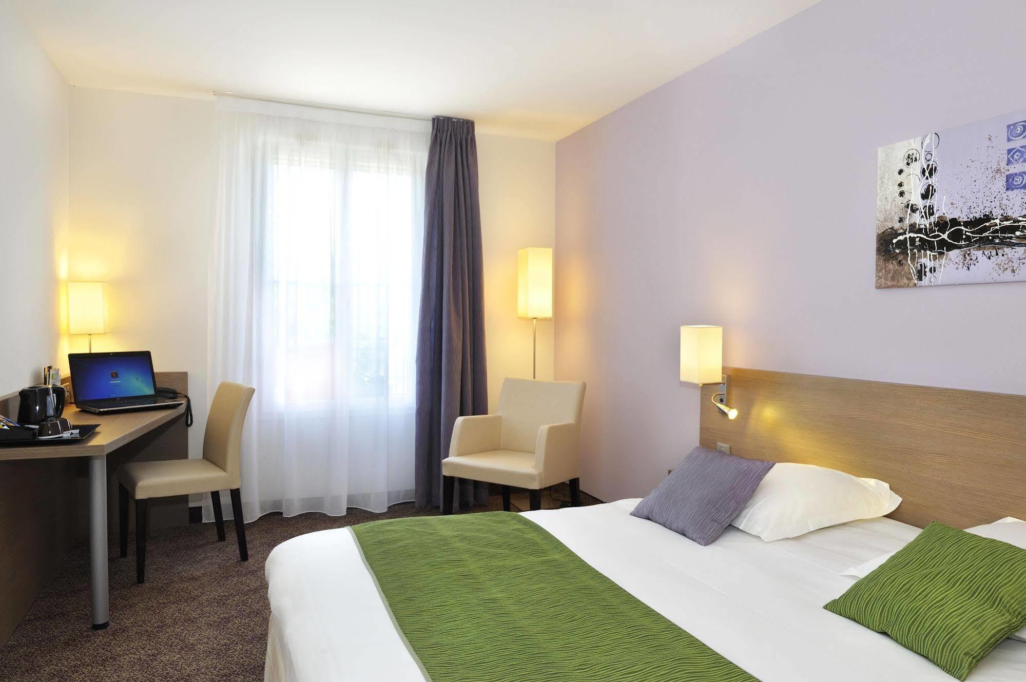Brit Hotel 샤토덩 외부 사진
