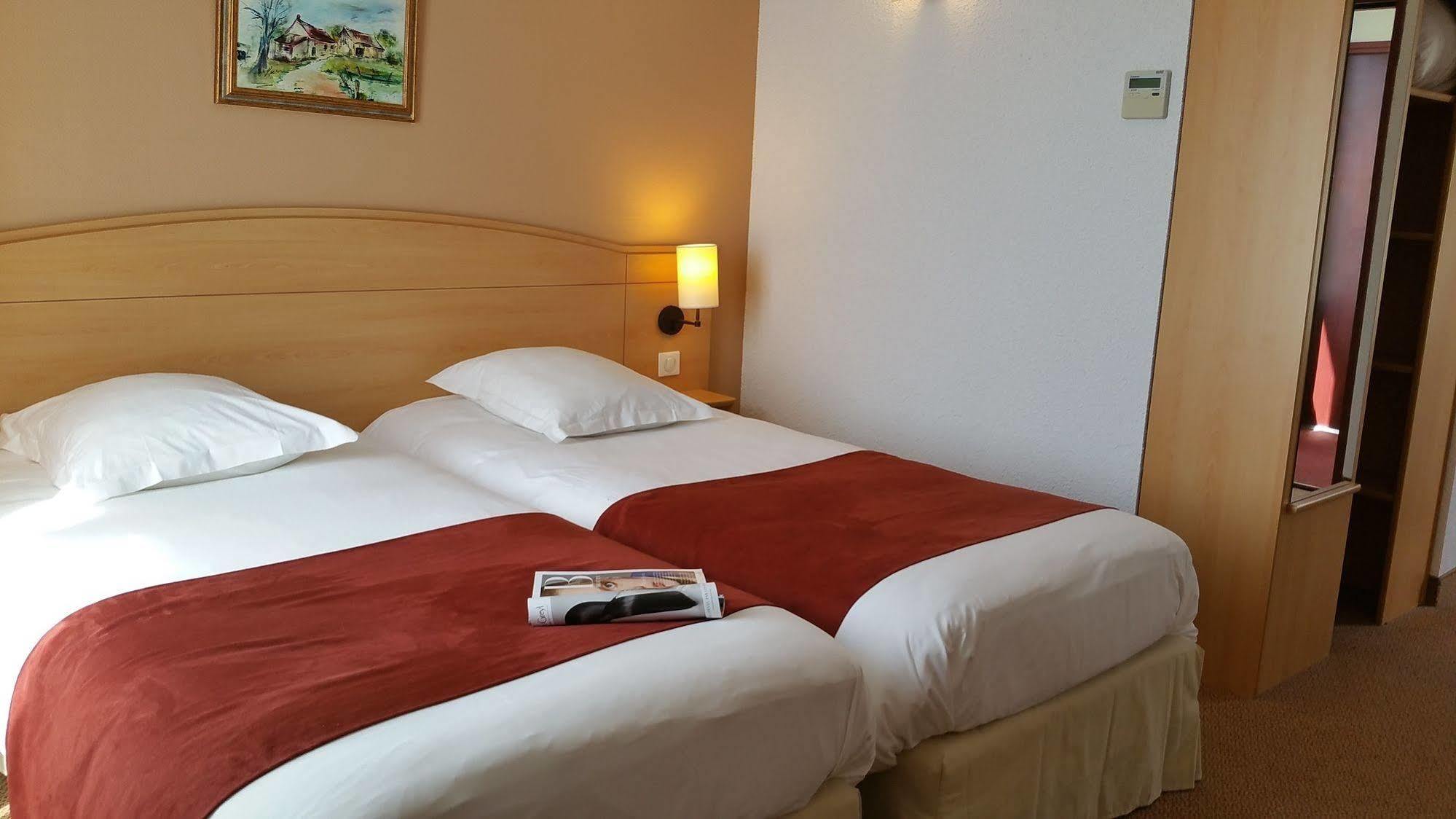Brit Hotel 샤토덩 외부 사진